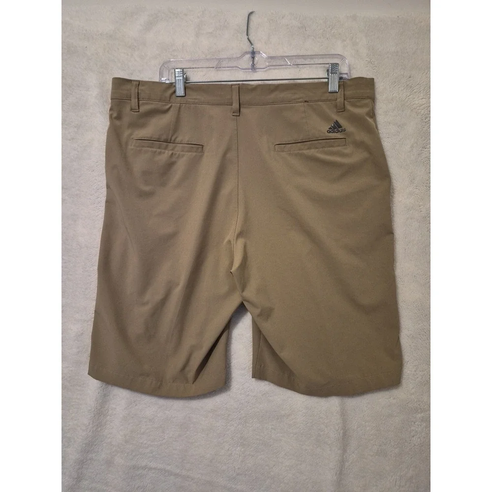Adidas Prime Green Chino Golf Shorts‎ Men's Size 36 Beige Khaki Stretch Fit